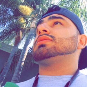 Meet your Posher, Emmanuel